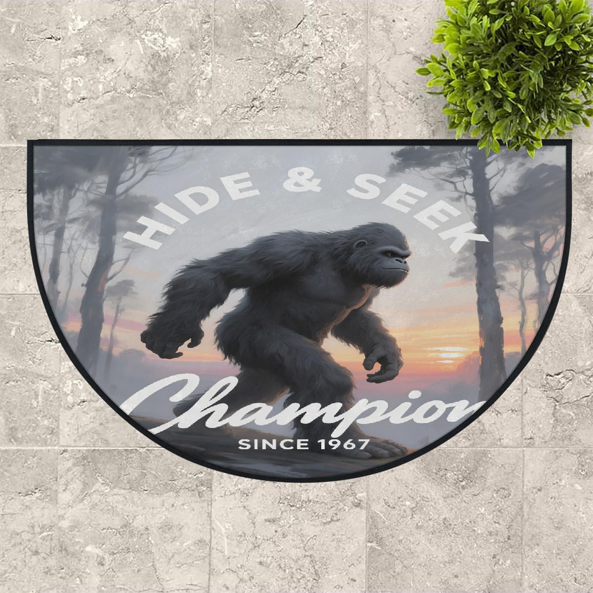 Bigfoot Hide Seek Champion große halbrunde Fußmatte – rutschfest, saugfähig, halbrund, Eingangsbereich, niedlich, weich, halbrund, waschbar, Teppich für Küche, Badezimmer, Schlafzimmer, 160 x