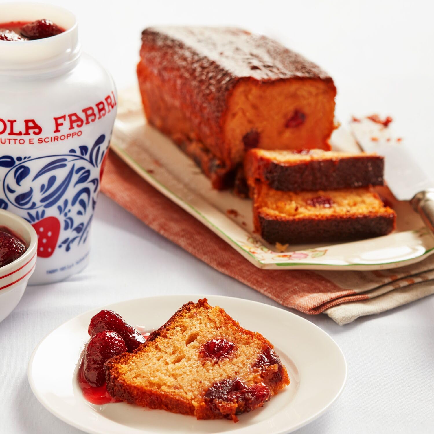 Fabbri Strawberries in Syrup, 21 ounce - Image 4