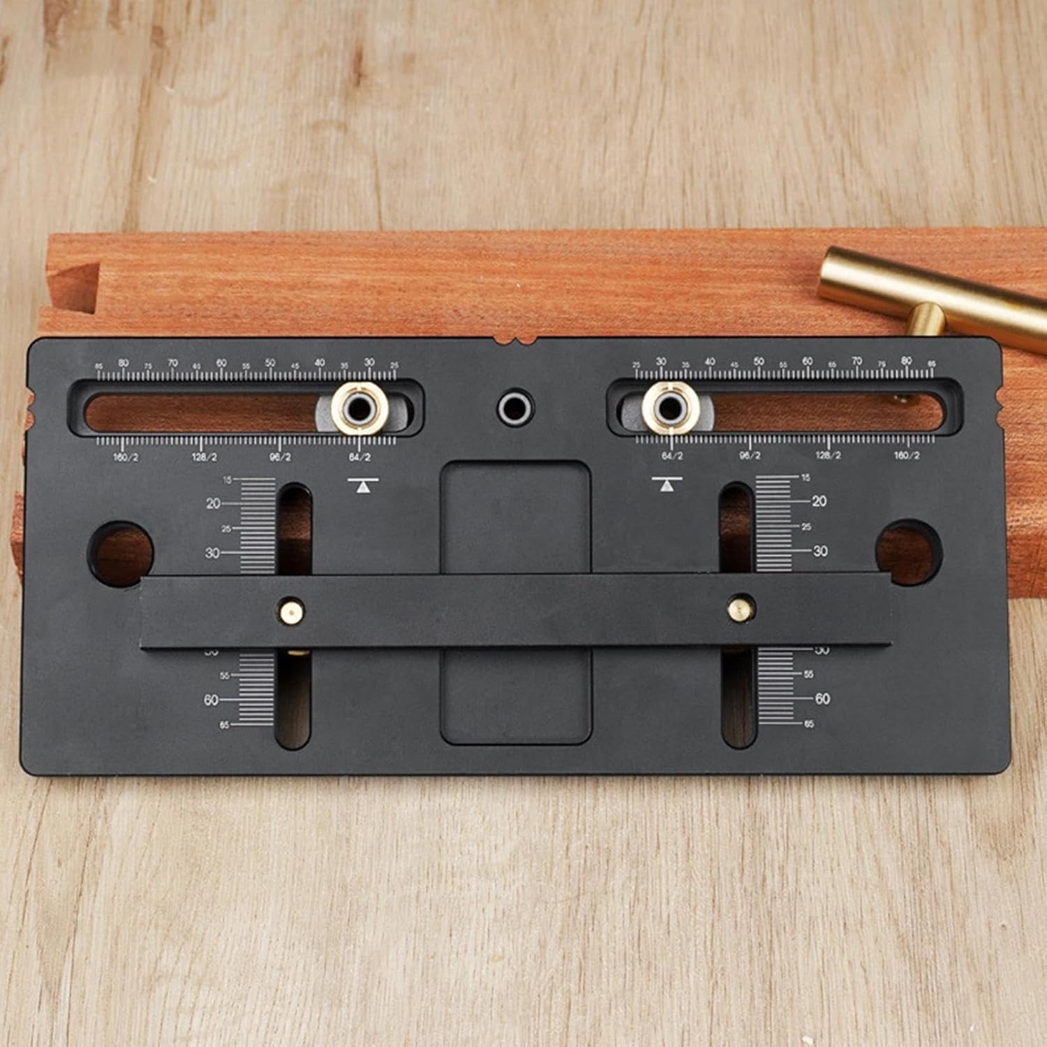 キャビネットハンドルジグ - 調節可能なキャビネット取り付けツール | ガイド正確なテンプレート ファイル棚 食器棚 ホームパンチ