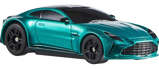 Foto 2 de 6 de Hot Wheels Vehículo RC Aston Martin Vantage a Escala 1:64