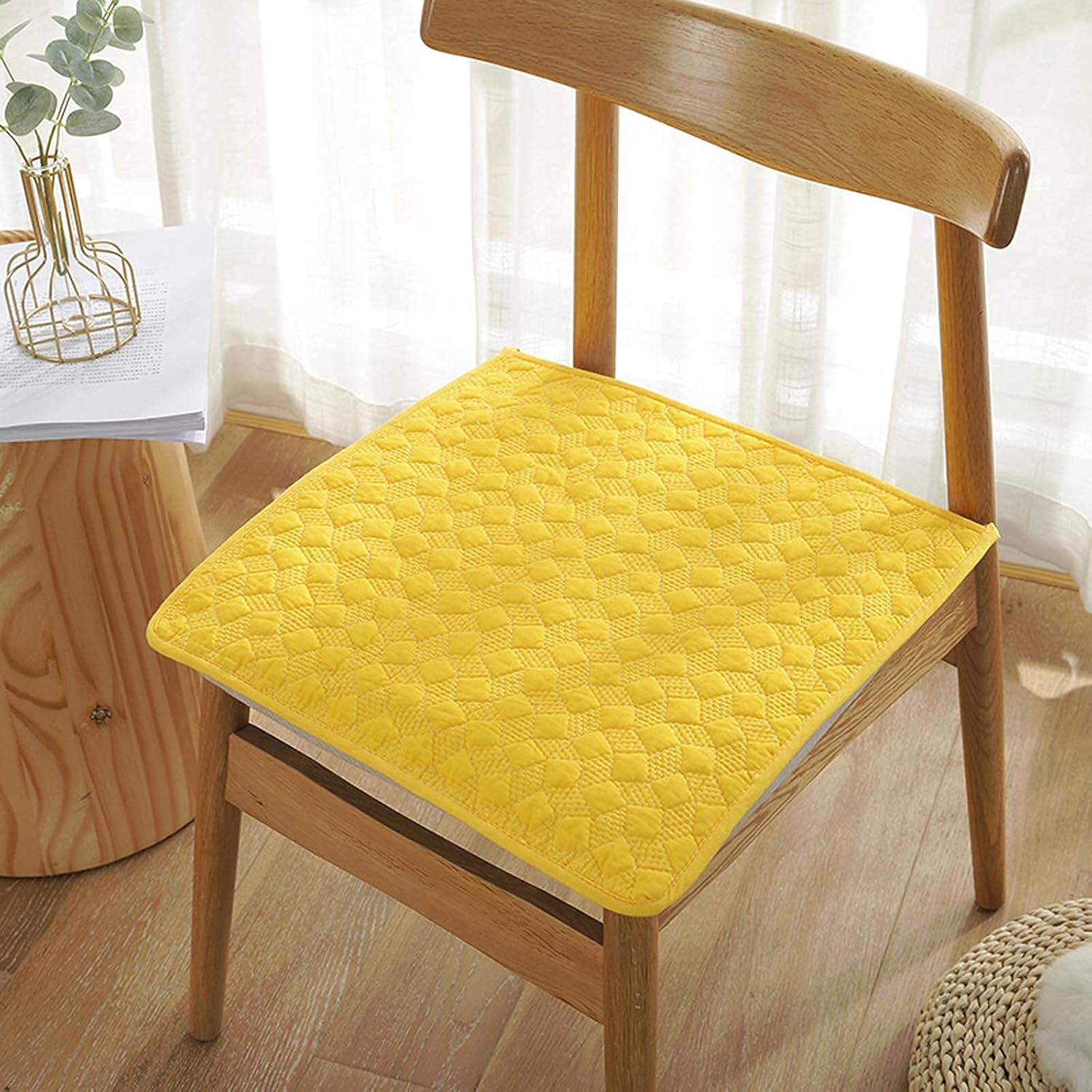 チェアクッション コットンクッション シートクッション 4 チェア用シートクッション 滑り止めキルトシート 低刺激性クッション キッチン ダイニングルーム 柔らかく快適なシート でおすすめアイテム チェアクッション コットンクッション シートクッション 4 チェア用シートクッション 滑り止めキルトシート 低刺激性クッション キッチン ダイニングルーム 柔らかく快適なシート でおすすめアイテム