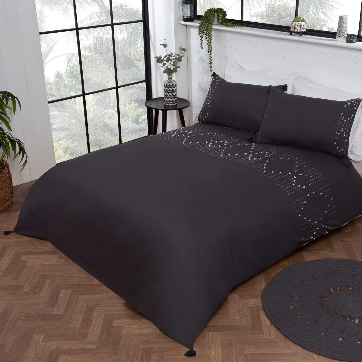 Sleepdown Luxury Boho Embroidered Panel Band Plain Charcoal Grey Tassels Easy Care Soft Cosy Duvet Cover Quilt Bedding Set with Pillowcases - Super King (260cm x 220cm), 5056242802693