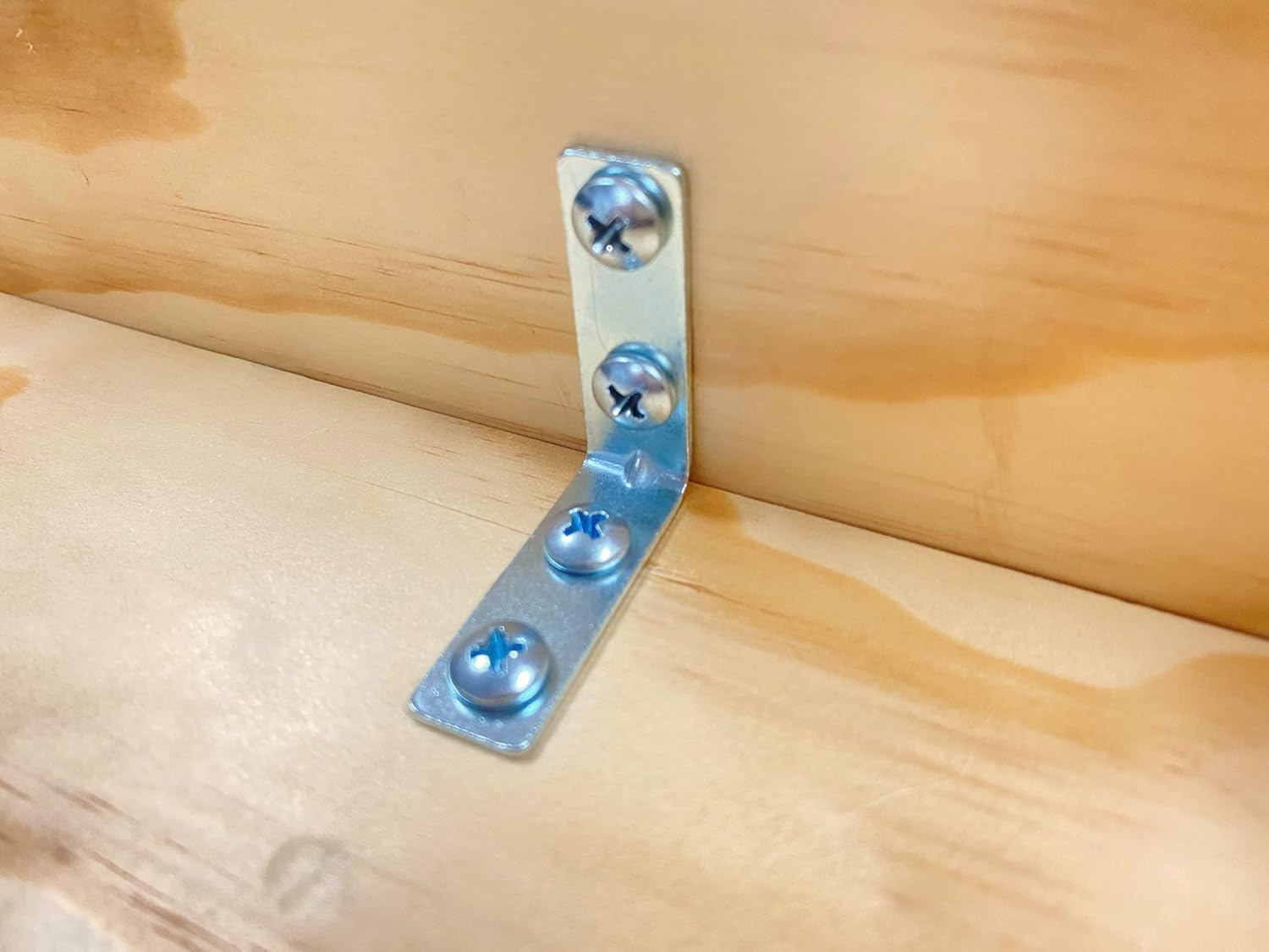 Elegent Upholstery 1-1/2'' x 1-1/2'' x 1/2'' Square Edge Metal Joint 90 Degree Angle L Bracket with Screws Table Desk Drawer Cabinet - Set of 12 (16-00560)