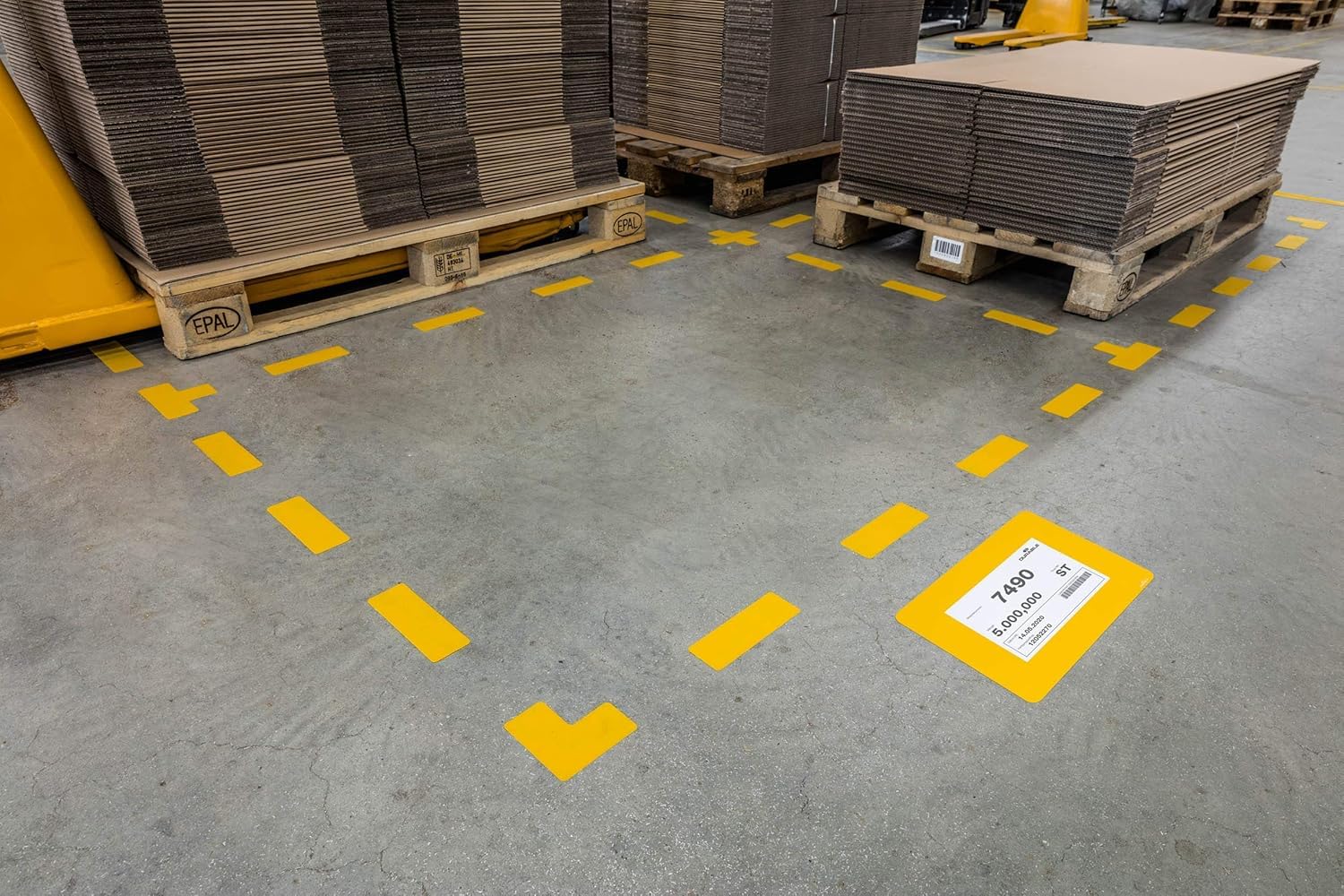 Durable Ventana de señalización de suelo A5, autoadhesiva y extraíble, 10 piezas, amarillo, 180704 | Bolsillo extraíble para etiquetar el suelo, protege las plantillas, apto para orientación vertical y horizontal