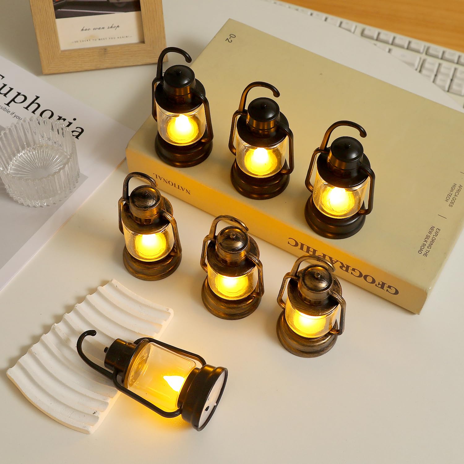 Lot de 12 lanternes rétro à LED de 15,2 cm - Lanternes décoratives à suspendre pour décoration de mariage, Halloween, Noël et diverses fêtes (noir, taille L)