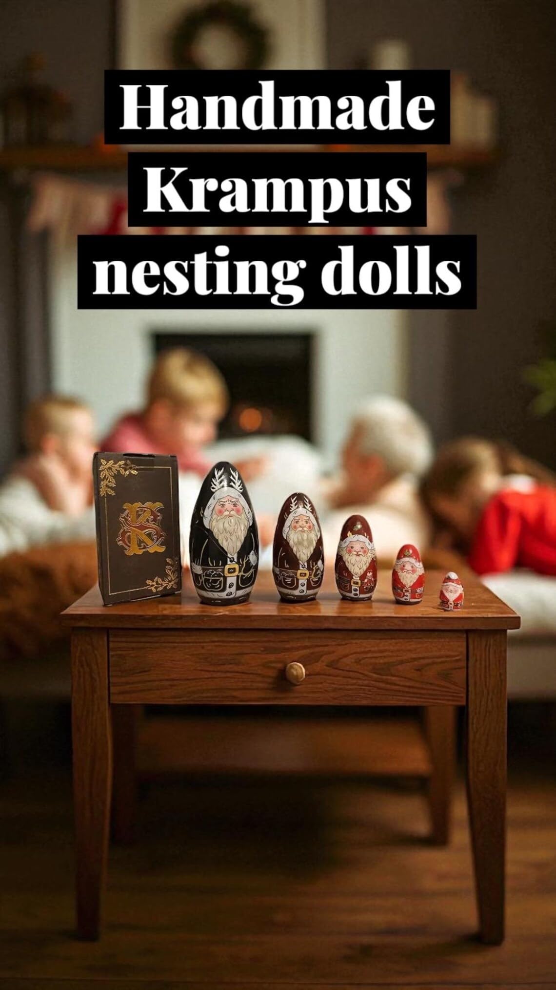 Traditionelles großes handgefertigtes Holzspielzeug für Weihnachten, Babuschka, Matroschka, Krampus, gruselige Krippe, Weihnachtsmann, 5-teiliges russisches Niststapel-Set