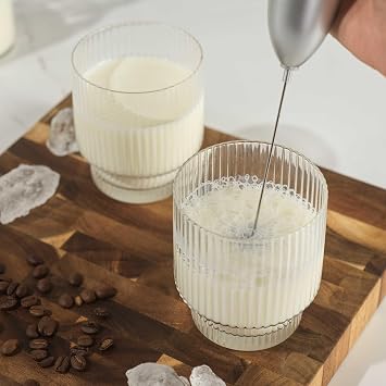 Salter Handheld Milk Frother - Battery Operated Electric Whisk, Includes Storage Cover, Double Coil Design, Suitable for Eggs, Coffee, Milkshakes, Hot Or Cold Milk, Portable, Stainless Steel