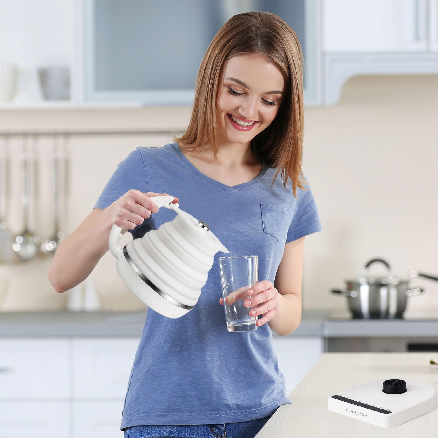 極薄シリコーン旅行折りたたみ電気ケトル可変温度制御デュアル電圧、オートシャットオフ&ボイルドライ保護&保温、555ML 100-240V (ホワイト) Amazon | 極薄シリコーン旅行折りたたみ電気ケトル可変温度制御