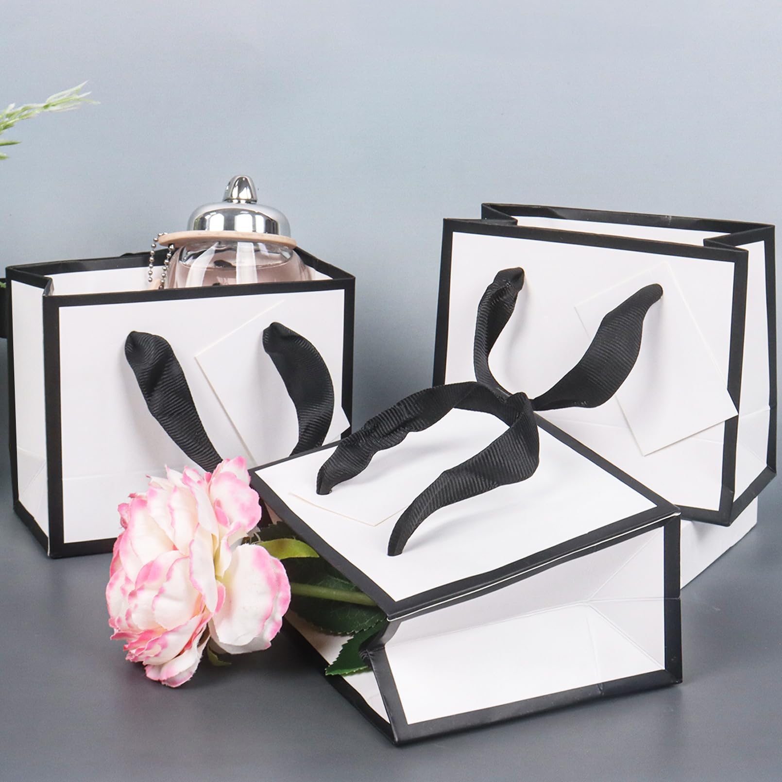 Lot De 5 Petits Sacs Cadeaux Avec Papier De Soie, Sacs