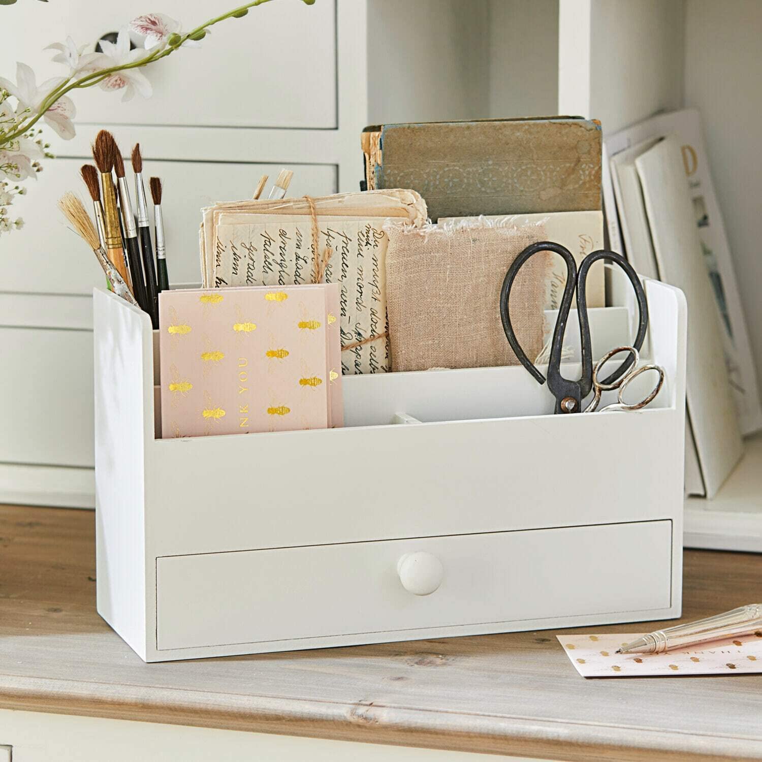 Loberon Tischsekretär Kaspian, für den Schreibtisch, die Küche oder den Flur, Vintage-Flair, Ordnungshelfer, Organizer, Aufbewahrung, MDF, antikweiß