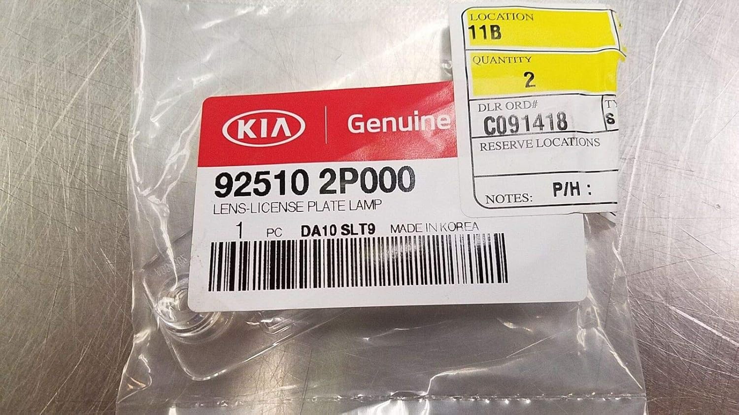 NEW OEM 2011-2013 KIA SORENTO REAR LICENSE PLATE LAMP LENS- EITHER SIDE