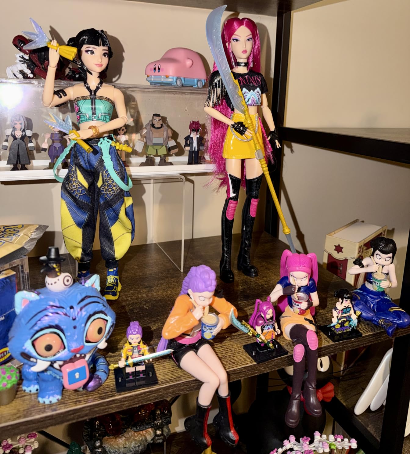 ​Mattel Kpop Demon Hunters HUNTR/X Zoey Fashion Doll view 8