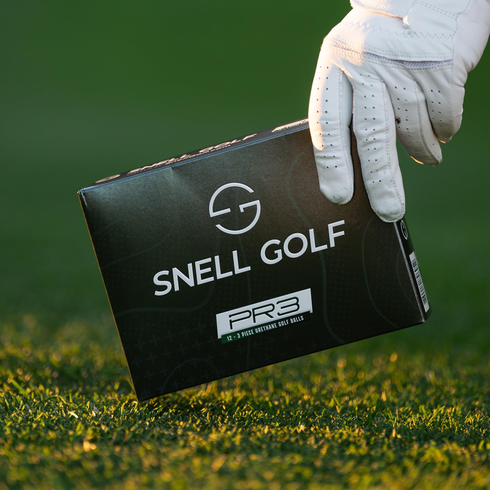 Snell Golf PR3 Pelotas de golf, cubierta de uretano de 3 piezas, tacto suave, giro medio, color blanco, 12 pelotas