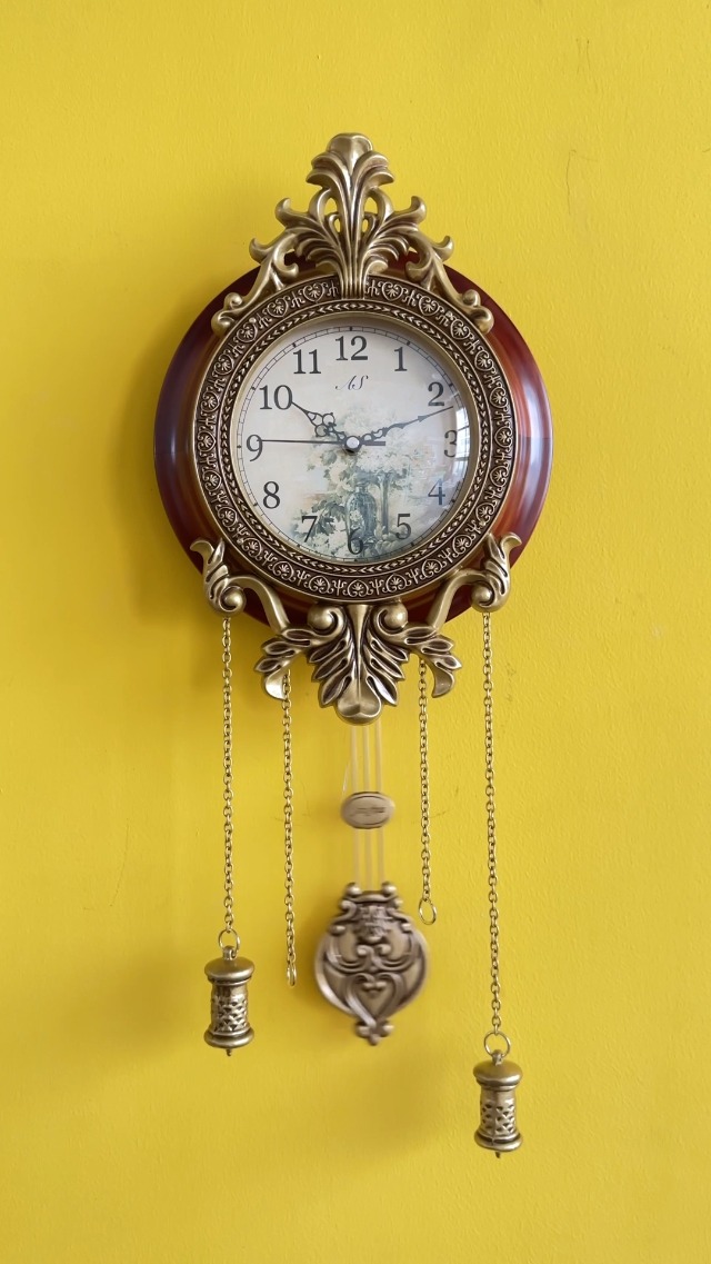 【掛け時計】UNDERPASS HANG CLOCK Amazon.com: Aero Snail Dia 9-inch Retro Style Vintage Wood