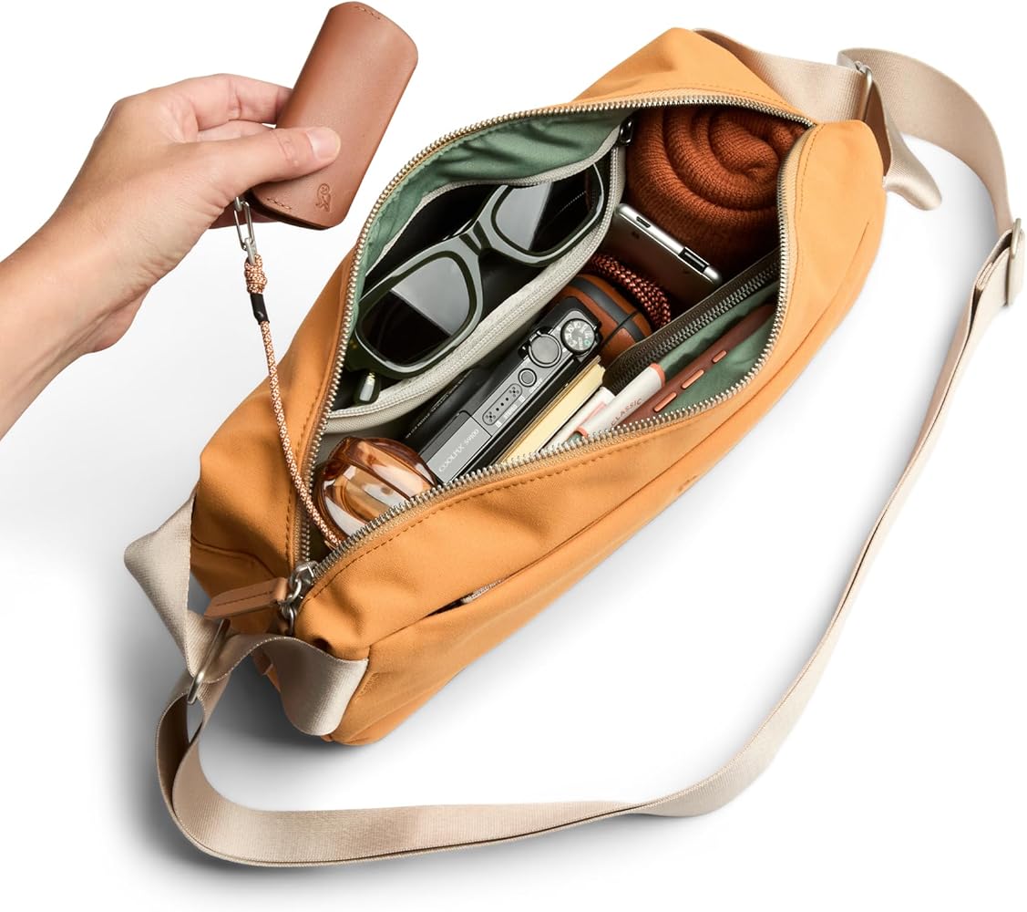 Amazon.co.jp: [Bellroy] Classic Sling 容量7Lのミニマルなボディ