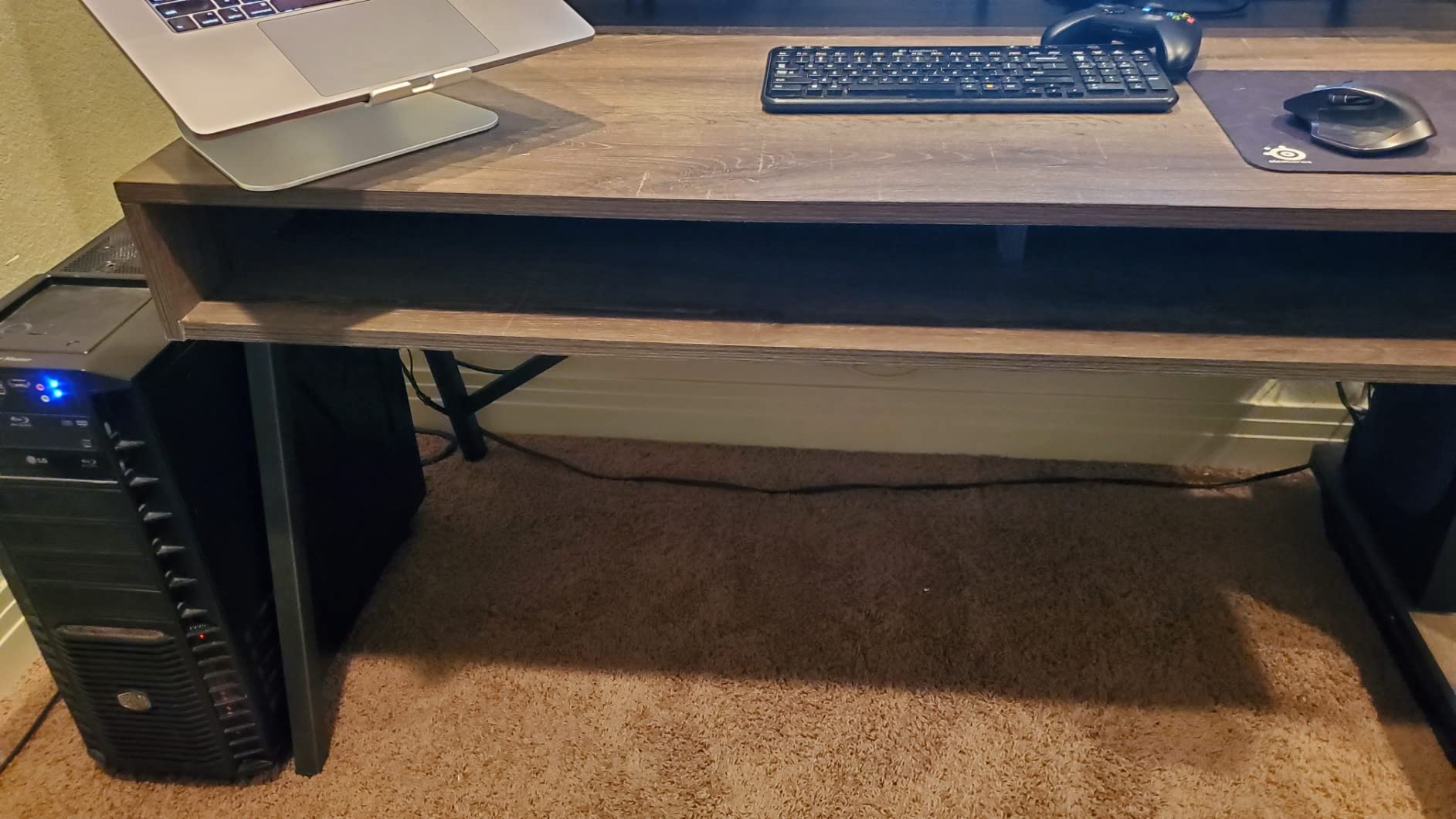 40/mo Finance Signature Design by Ashley Barolli Gaming Desk with