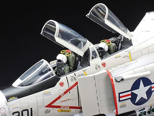 Miniatura 4 de Tamiya Modelos F-4J Phantom II Modelo Kit (TM60308)