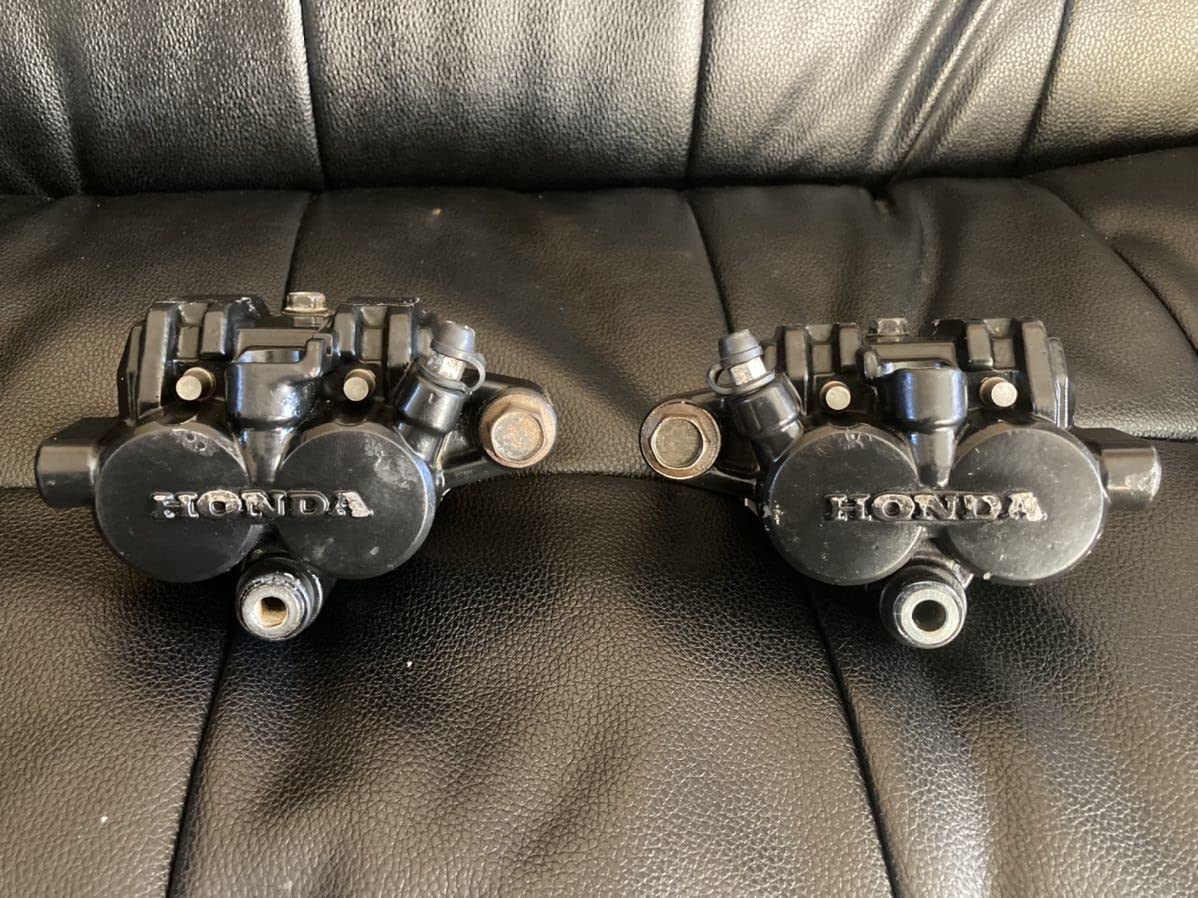 cb750f用ブレーキキャリパー