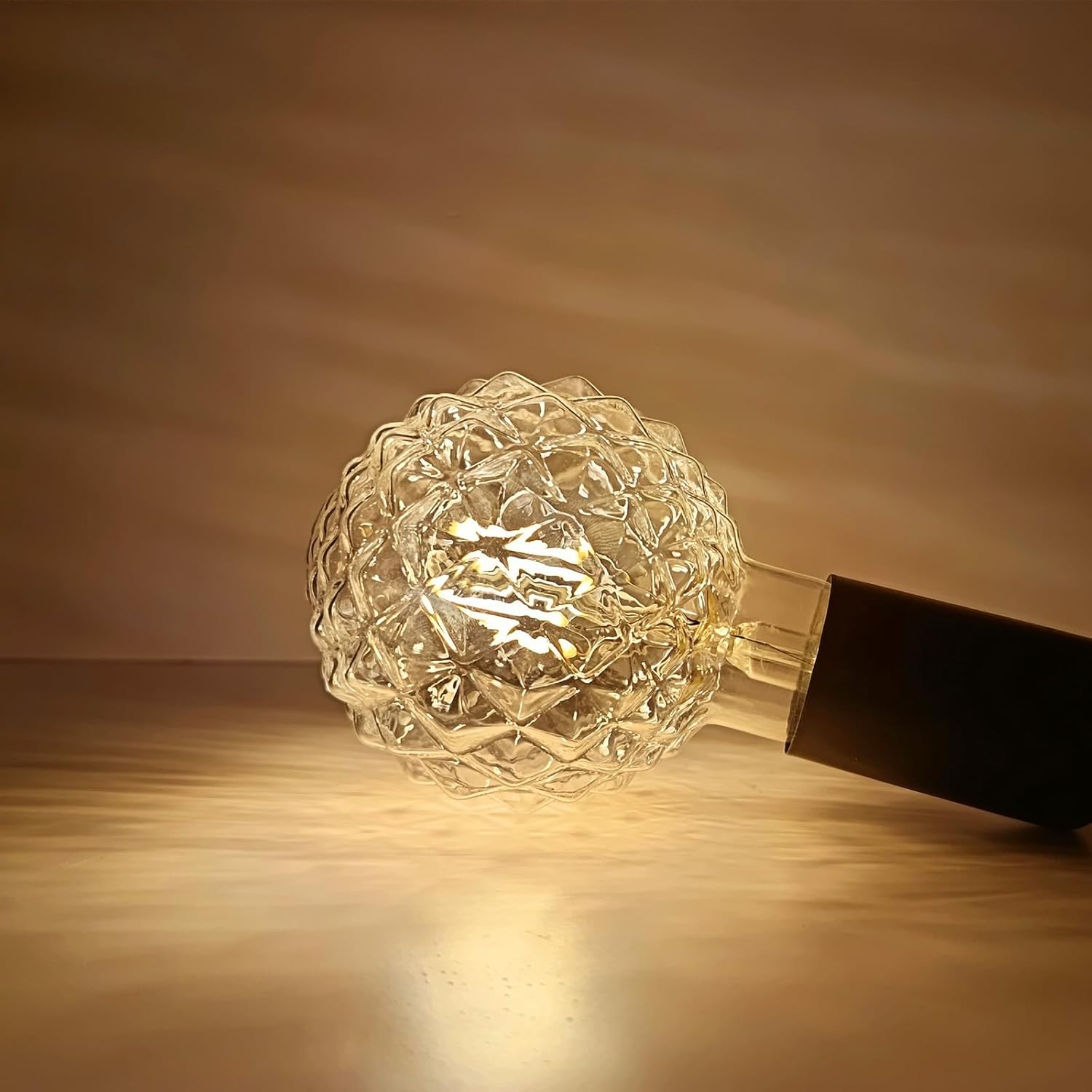 G95 Large Pineapple Shaped Edison Light Bulb, 4W Globe Dimmable LED Decorative Lights 40 Watt Equivalent, 2700K Warm White G30 Clear Glass Vintage Round Bulb for Light Fixture