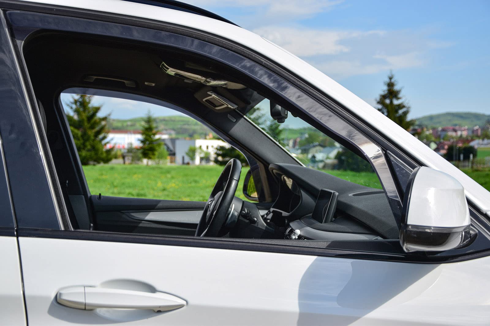 J&J AUTOMOTIVE GP Windabweiser passend für Skoda Kamiq ab 2019 4tlg, Vorne und Hinten Regenabweiser Passform Getönt Schwarz