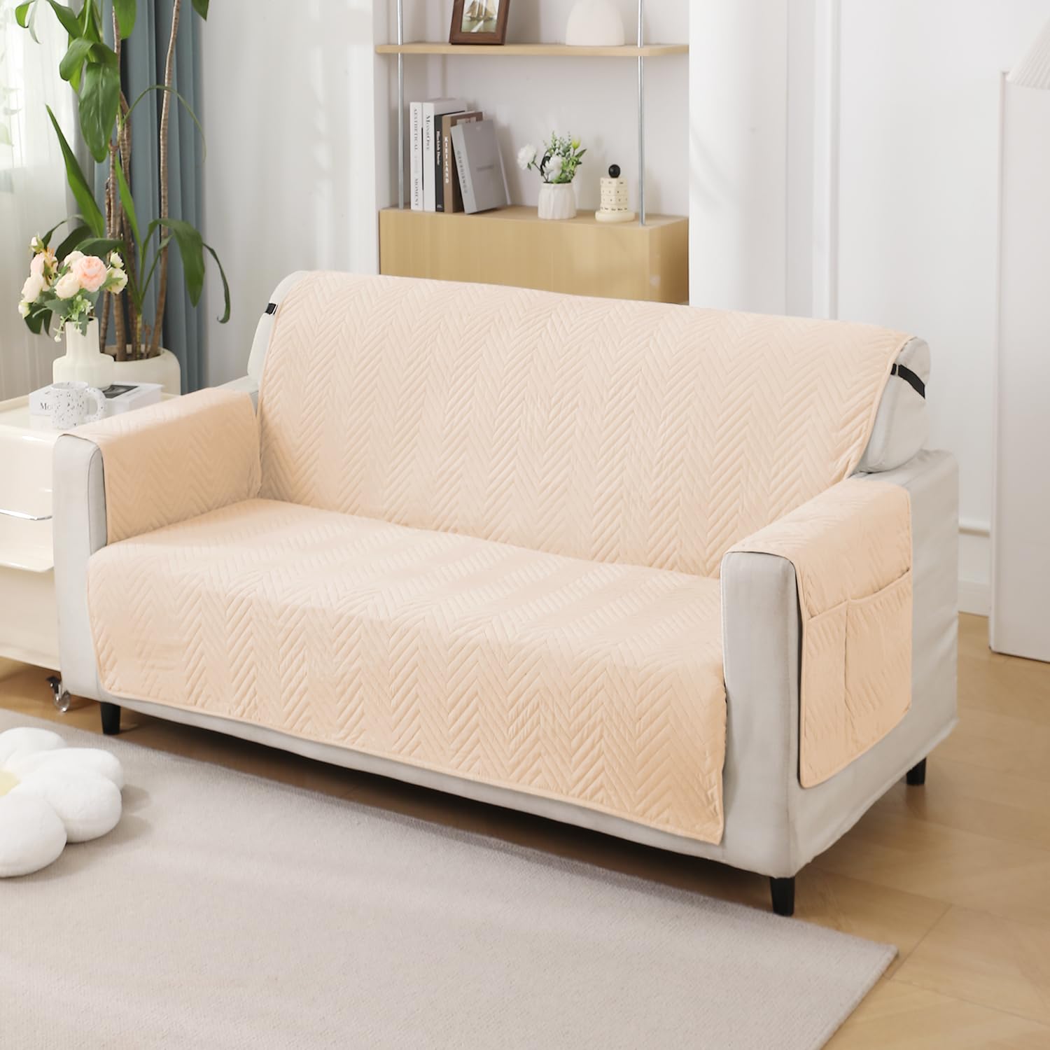 HOKIPO Quilted 2 Seater Sofa Cover Mat with Pockets, Biege (IN-802-BGE) (B0DDCHMCYG) Amazon Price History, Amazon Price Tracker