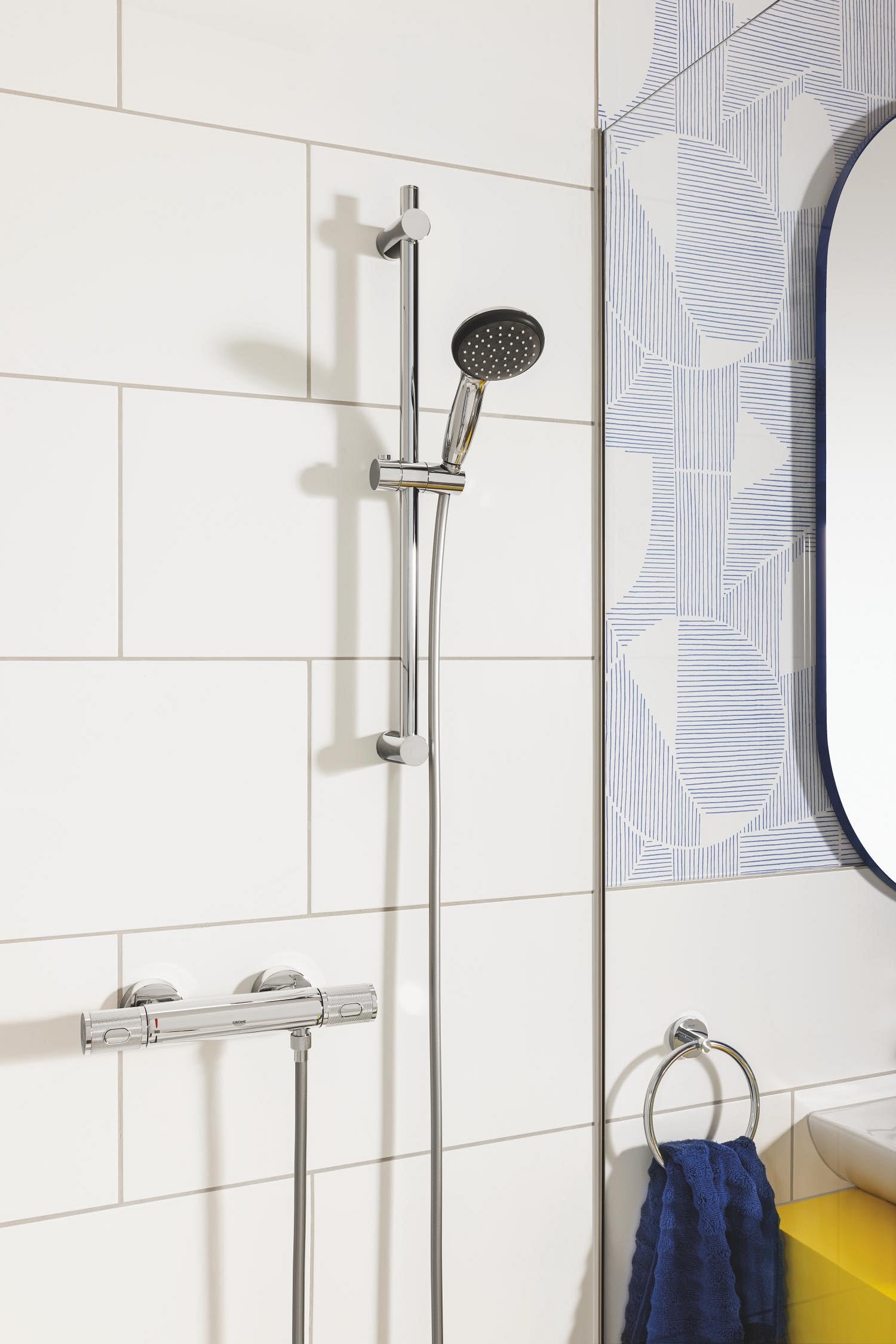 Ensemble de douche 1 jet avec barre Vitalio Start 100 Chromé 27942000 (Import Allemagne)