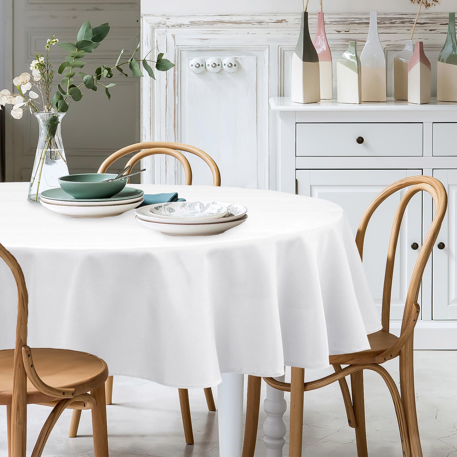 XWZO White Round Tablecloth 90 Inch Polyester Table Cloth, Round Table Cover Waterproof Wipe Clean Spillproof for Kitchen Dining Wedding Outdoor Picnic Picnic Buffet Party