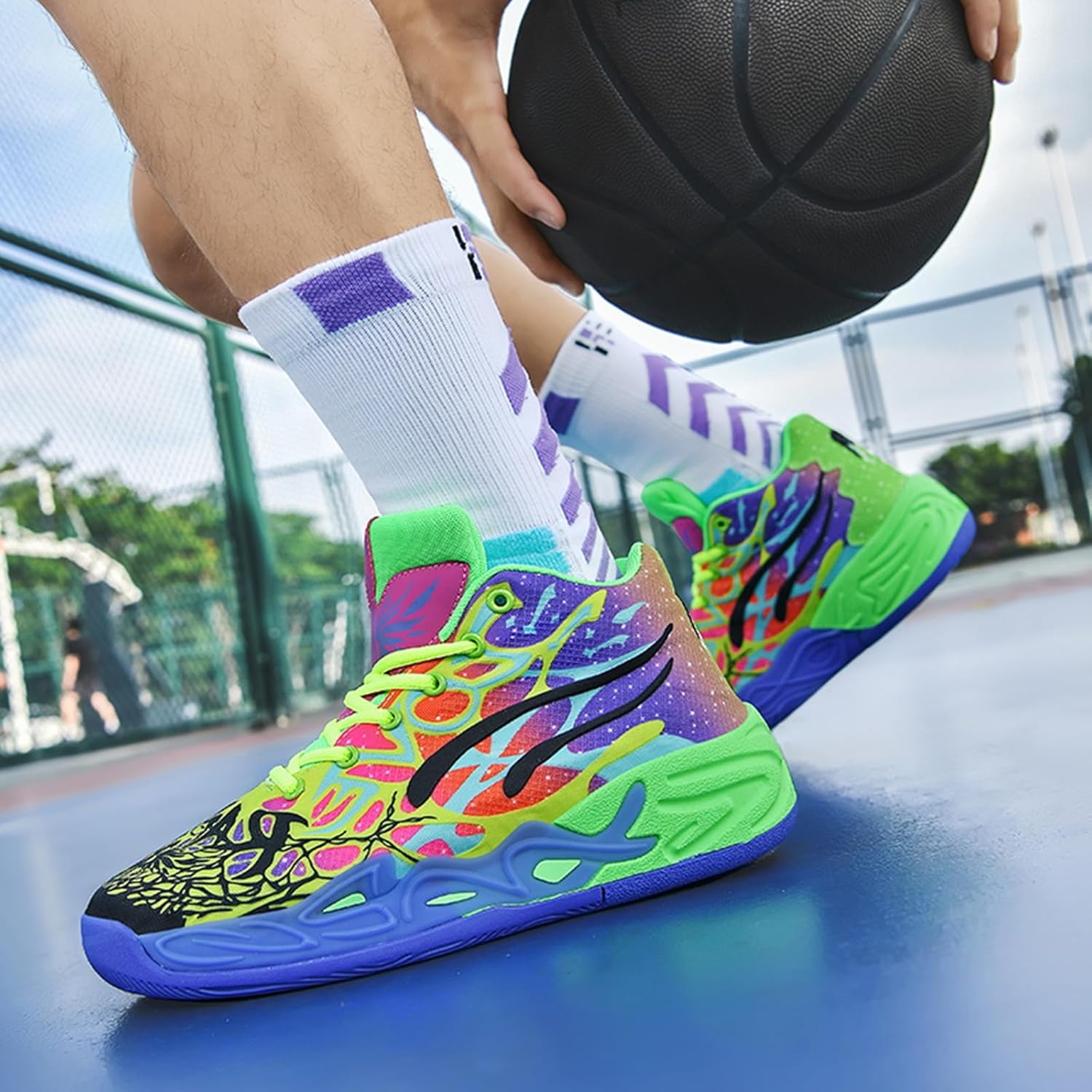 Men's Mesh Lace-Up High-Top Basketball Shoes, Soft Sole, Shock Absorption, Thick Sole, Non-Slip, Lightweight Athletic Shoes Suitable for Campus Street Basketball, Running, and Fitness.