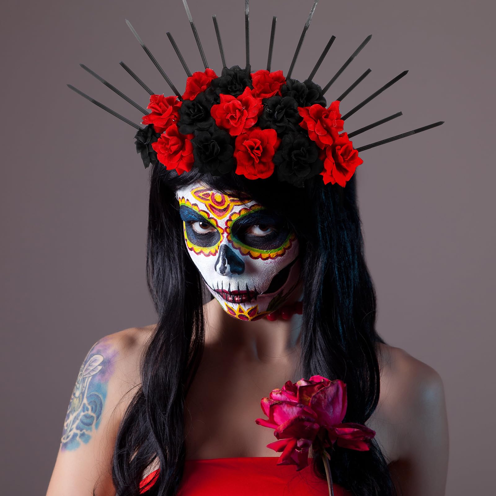 Atoden Diademas con corona de flores, Día de los Muertos, diseño de rosas, corona floral, tocado mexicano con cinta para mujeres y niñas, negro y rojo Atoden Diademas con corona de flores, Día de los Muertos, diseño de rosas, corona floral, tocado mexicano con cinta para mujeres y niñas, negro y rojo
