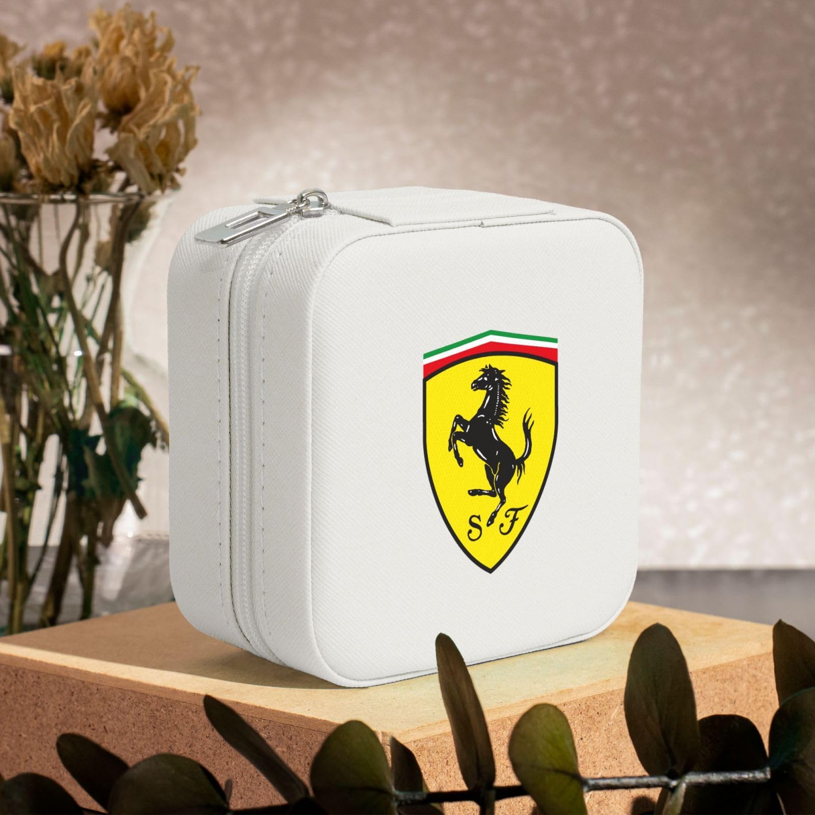 【希少】フェラーリ　限定品　アクセサリーケース Amazon｜スクーデリア・フェラーリf1チーム アクセサリーケース
