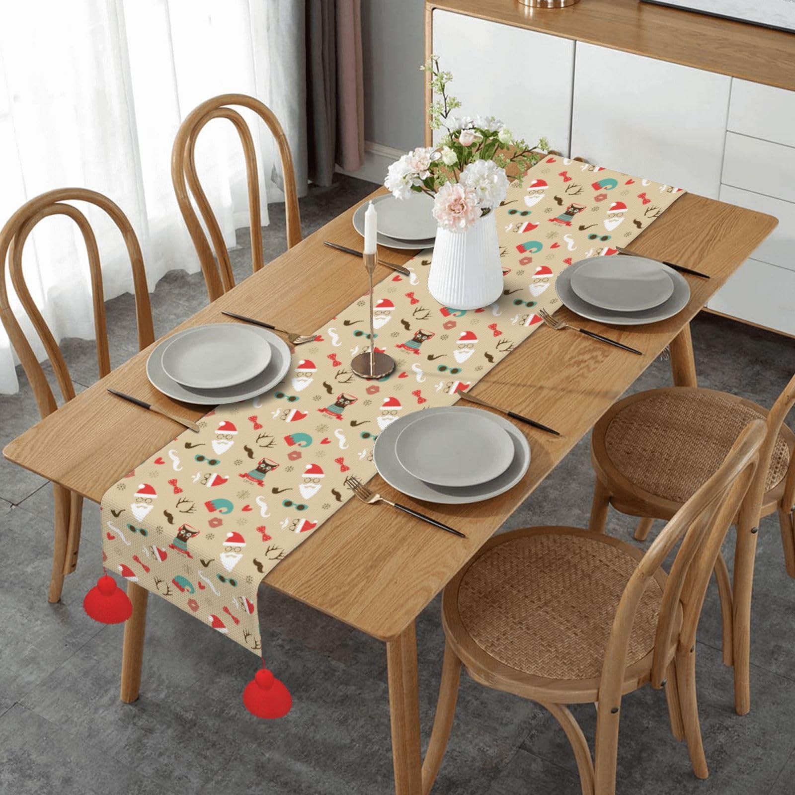 Chemin de table antidérapant avec pampilles pour une décoration de cuisine stable
