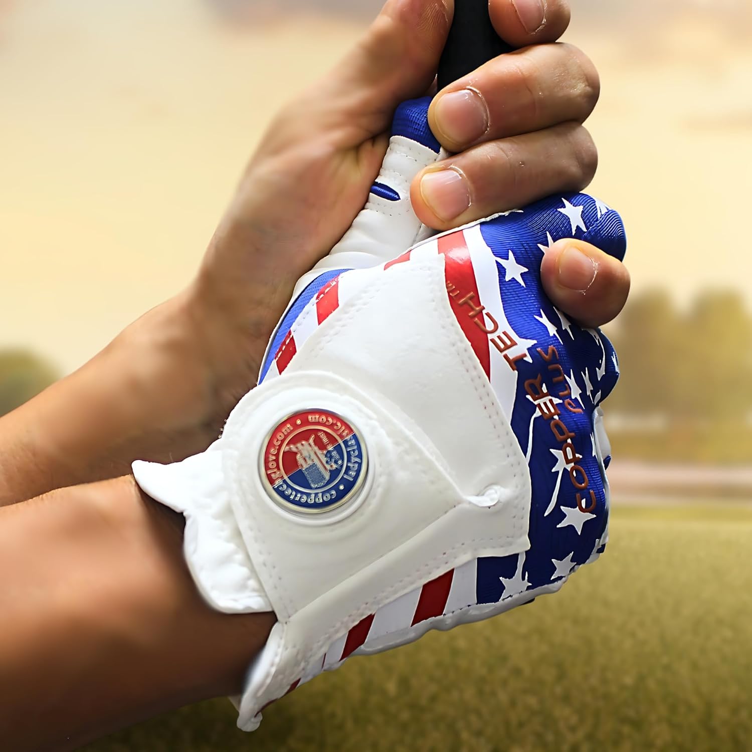 Copper Tech Plus Women's Golf Gloves – Patriotic National Flag Pattern with Ball Marker –Premium Copper Infused Womens Golf Gloves