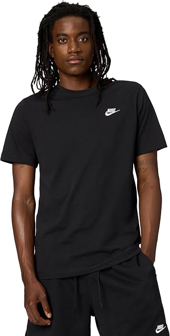 30% off: Nike Men's Sportswear Club T-Shirt