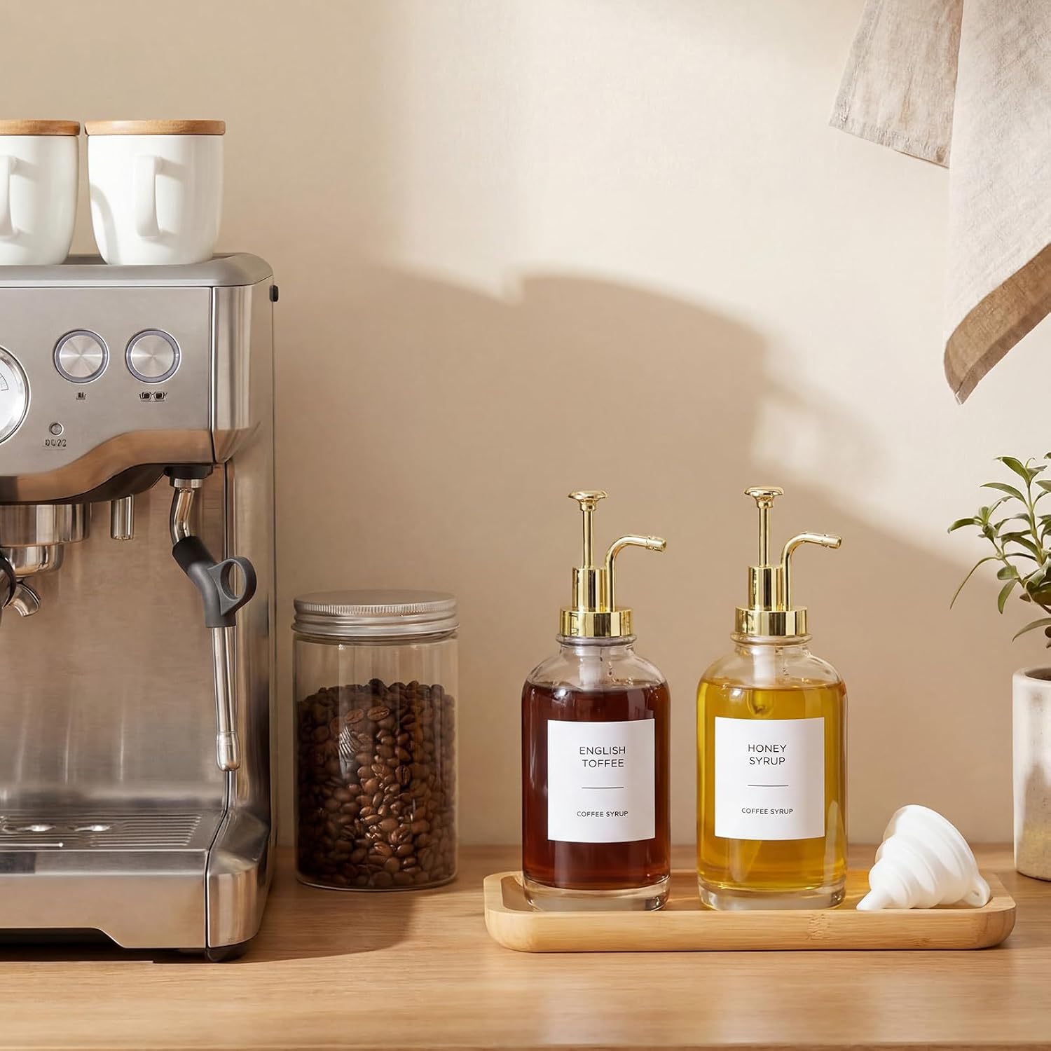 Domensi Syrup Dispenser for Coffee Bars, 2 Pack 16.9 oz Glass Syrup Bottle Pump Dispensers with Rectangle Bamboo Tray and 36 Labels for Organizing and Decor Display