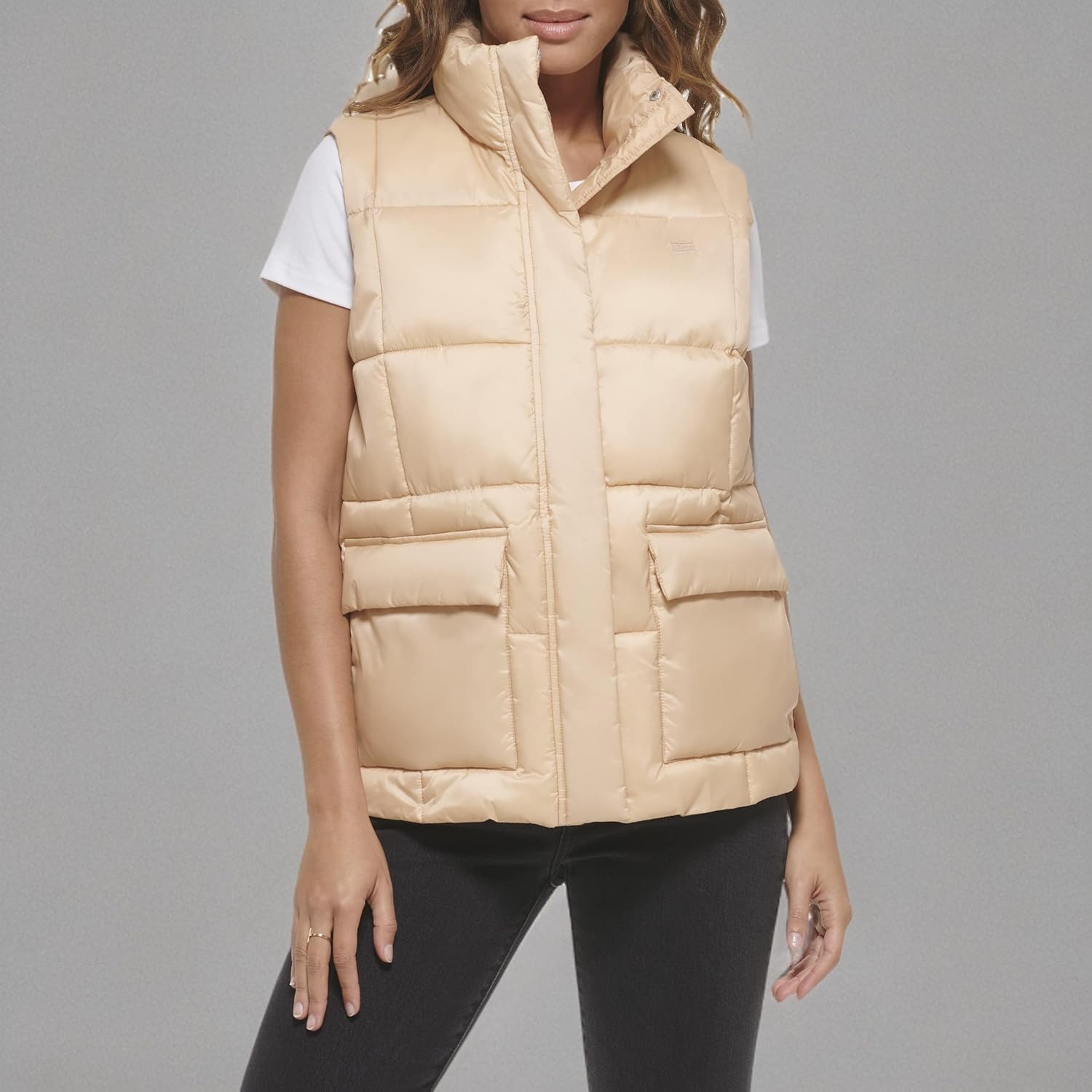 Levi's Womens Sporty Box Quilted Puffer Vest - Image 7