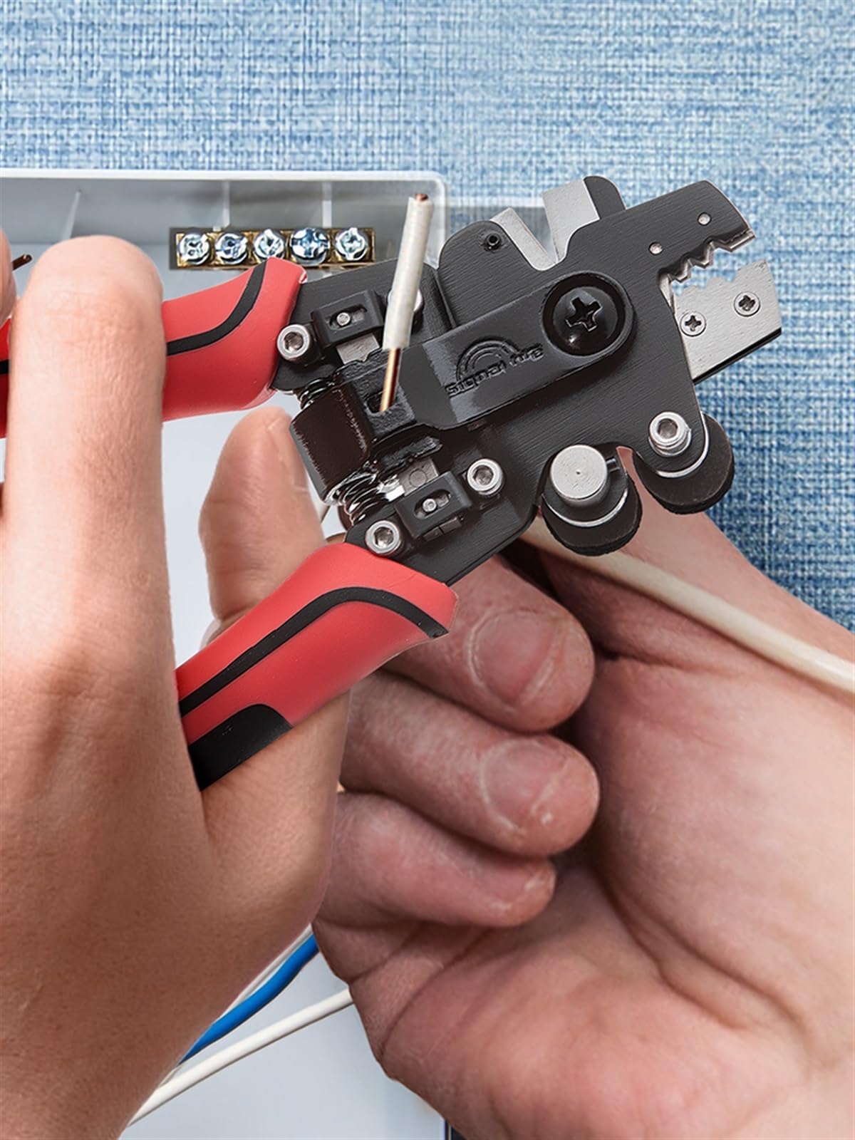 Dénudeur de fibres optiques 4in1 avec 3 trous coupe-fil pince mil-ler à dénuder outil réseaux FTTH professionnel Pour le bricolage