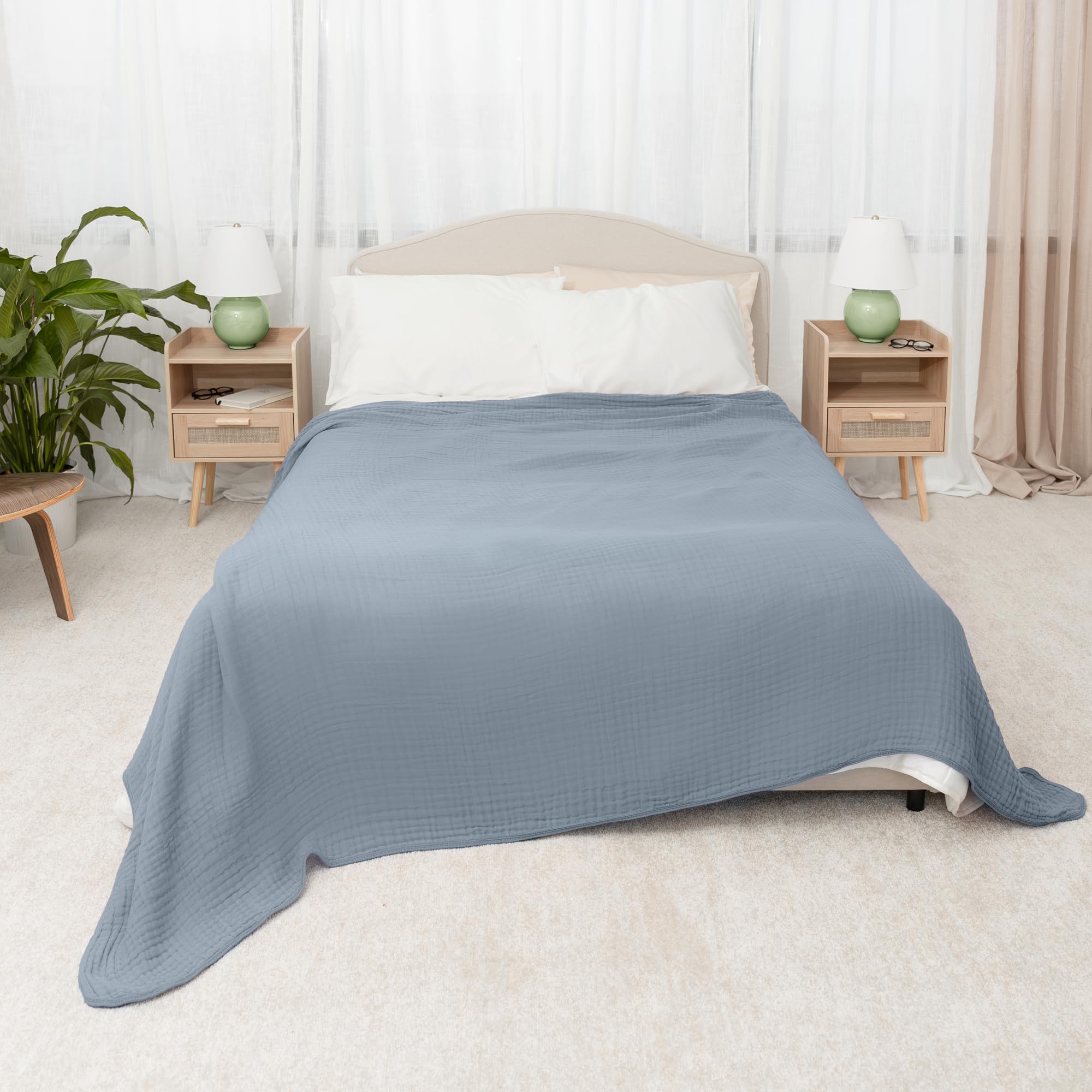 Comfy Cubs Manta de muselina tamaño Queen, extra grande, 228,6 x 228,6 cm, 6 capas, algodón refrescante, suave, transpirable y cálida, manta para dormitorio, sala de estar, sofá (azul Pacífico, tamaño