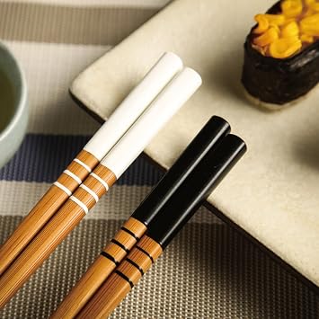 Bamboo Chopsticks, 2 Pairs Japanese Reusable Chopsticks with Ceramic Panda Rest, Chopstick Gift Set for Asian Dishes Sushi Rice Noodles, Elegant Gift for Food Lovers