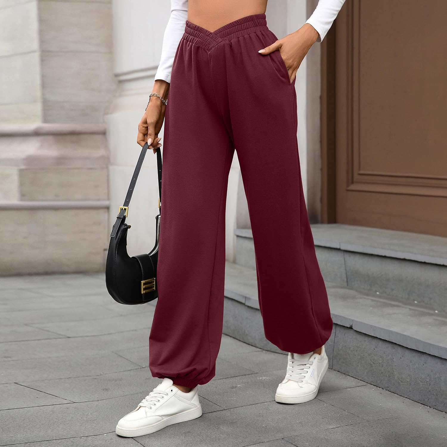Women Wide Leg Sweatpants Loose Straight Leg Elastic Waisted Casual Travel Pants with Pockets