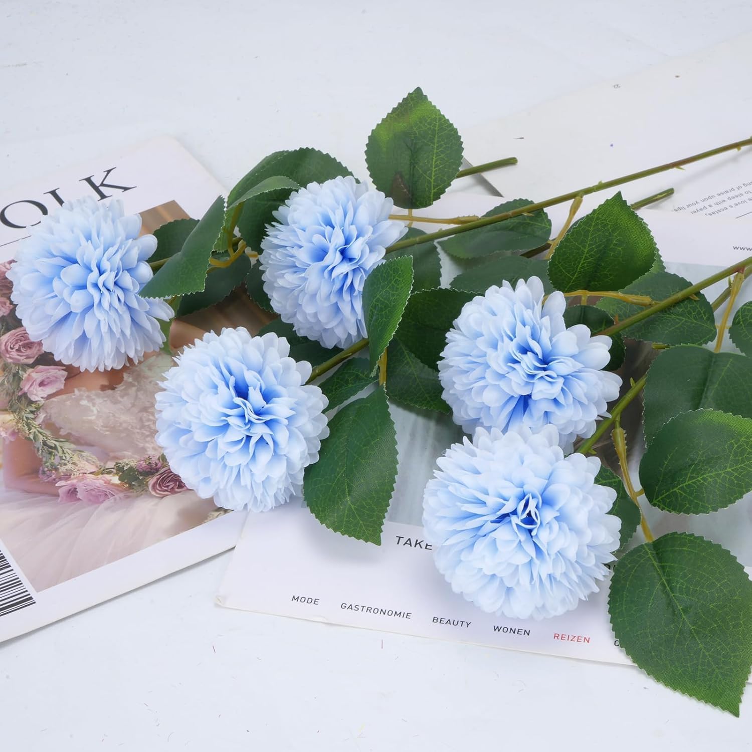 50Pcs Artificial Chrysanthemum Blue Flowers Bulk with Stems Silk Artificial Wedding Flowers for Bridal Bouquets Centerpieces Shower Party DIY Floral Arrangements