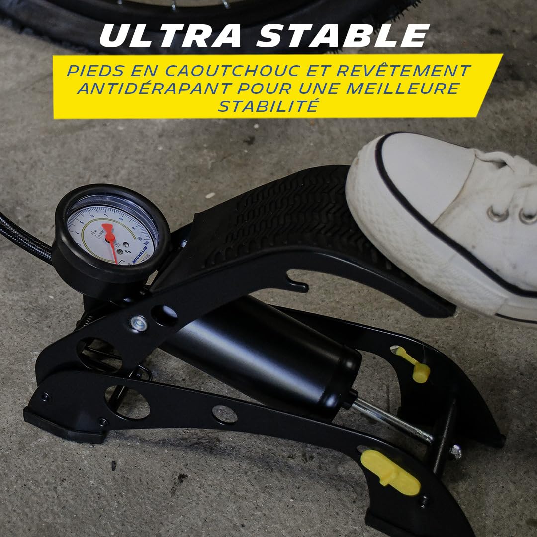 MICHELIN 009501 Pompe à Pied avec Manomètre Analogique – 7 Bars, Flexible 80 cm – Gonfleur Haute Pression pour Vélo, Moto, Auto, Camping-Car, Utilitaires, SUV, 4x4 – Robuste, Précise