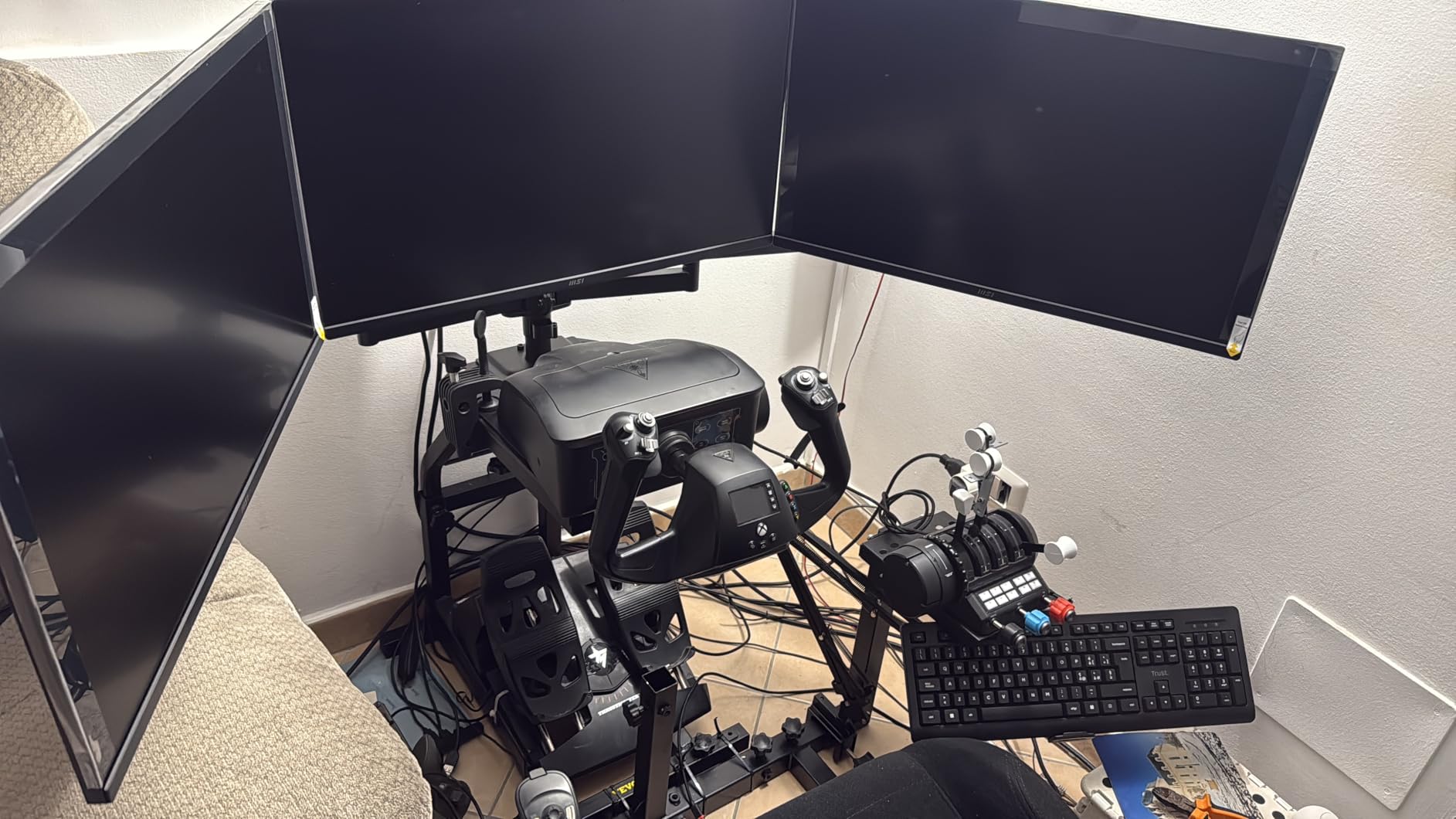 suptek Triple Monitor Mount,3 Monitor Desk Mount for Computer Screens ...