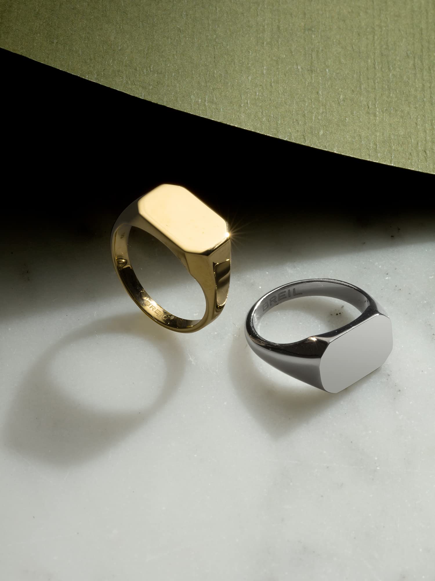 Breil, Anello Collezione Private Code, Anello Chevalier in Acciaio Lucido con Elemento Personalizzabile in Acciaio, Design Elegante e Discreto