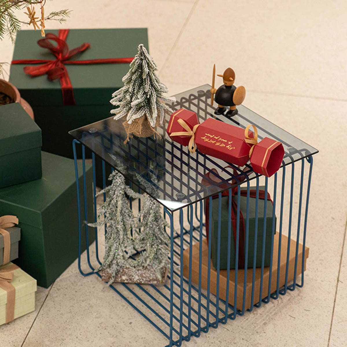 ワイヤー シェルフ マガジンラック リプロダクト テーブル 北欧 スタイリッシュ ワイヤー シェルフ マガジンラック リプロダクト テーブル 北欧