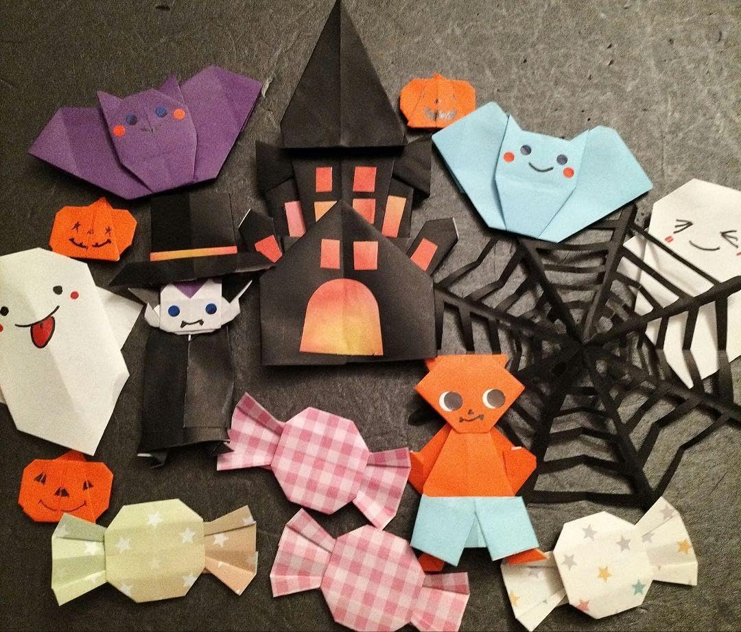 折り紙　現品　ドラキュラ様のハロウィン　壁面リース Amazon.co.jp: 折り紙 ハロウィン壁面 ドラキュラ様と狼男等