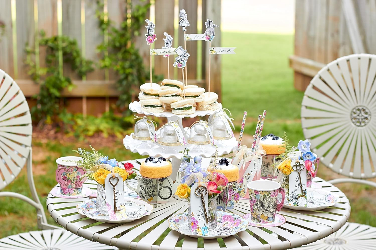 Talking Tables 144 x Alice In Wonderland Themed Disposable Paper Plates, Bulk Pack, Mad Hatter Tea Party Table Decorations Birthday, Baby Shower, Cream Tea, Mother’s Day, Wedding – Size 9’