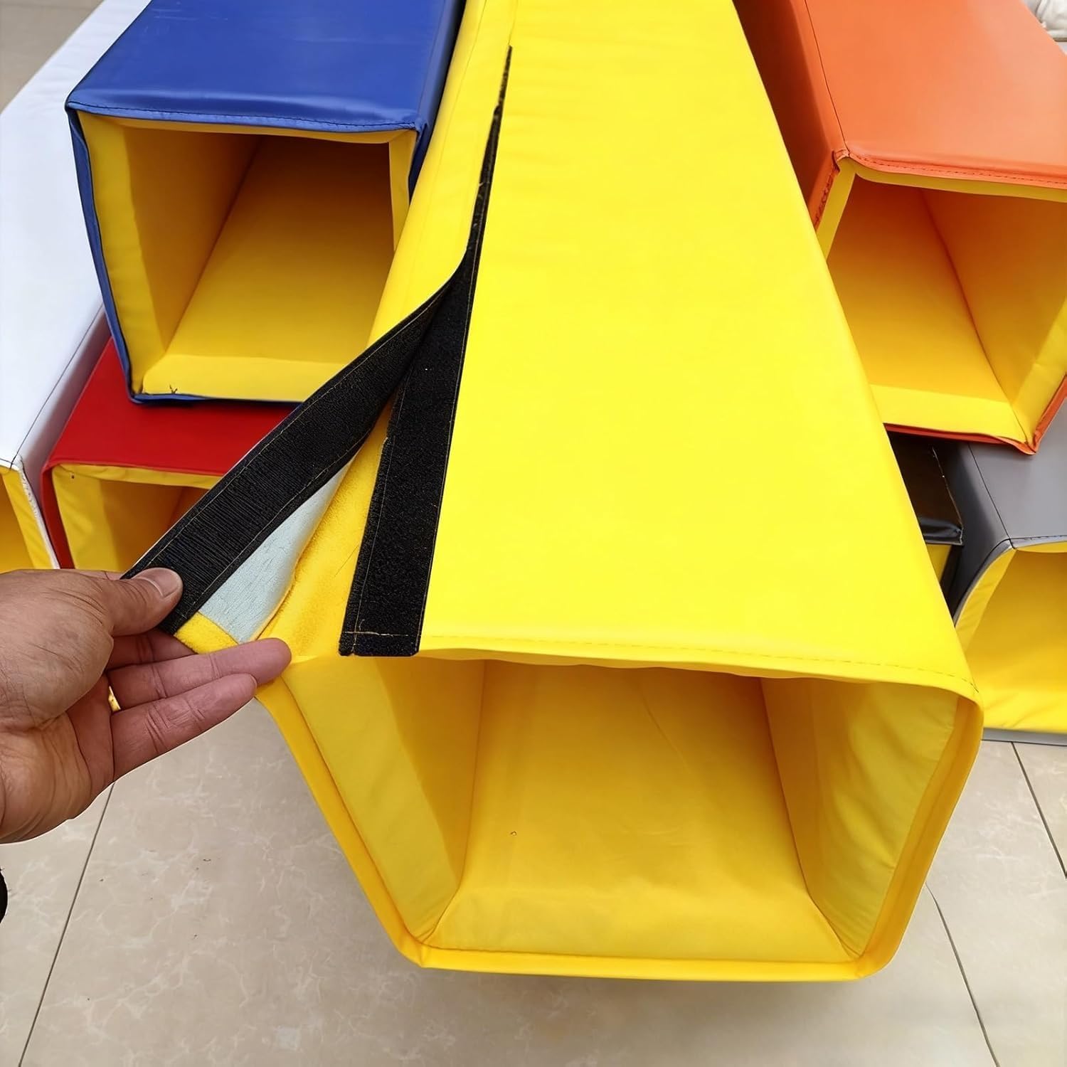 Wrap Around Basketball Pole Pad Heavy Duty Safety Pad Wrap, Universal Rod Crash Replacement, Around Basement Playground Gym(H-3.9ft/120cm,3.5x3.5 Inch)