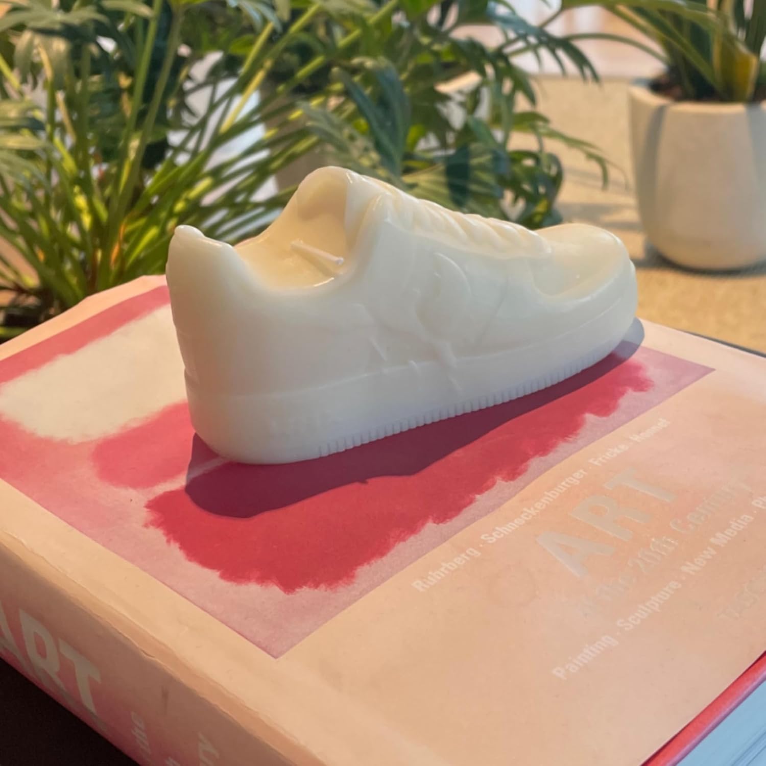 Sneaker Candle in GiftBox - Air Wax - Easter Gifts for Teen Boys - Sneakerhead Gift - Hypebeast Gift - Birthday Gifts for Teenage Boys - Sneaker Lover Candle for Men - Hype Beast Decor