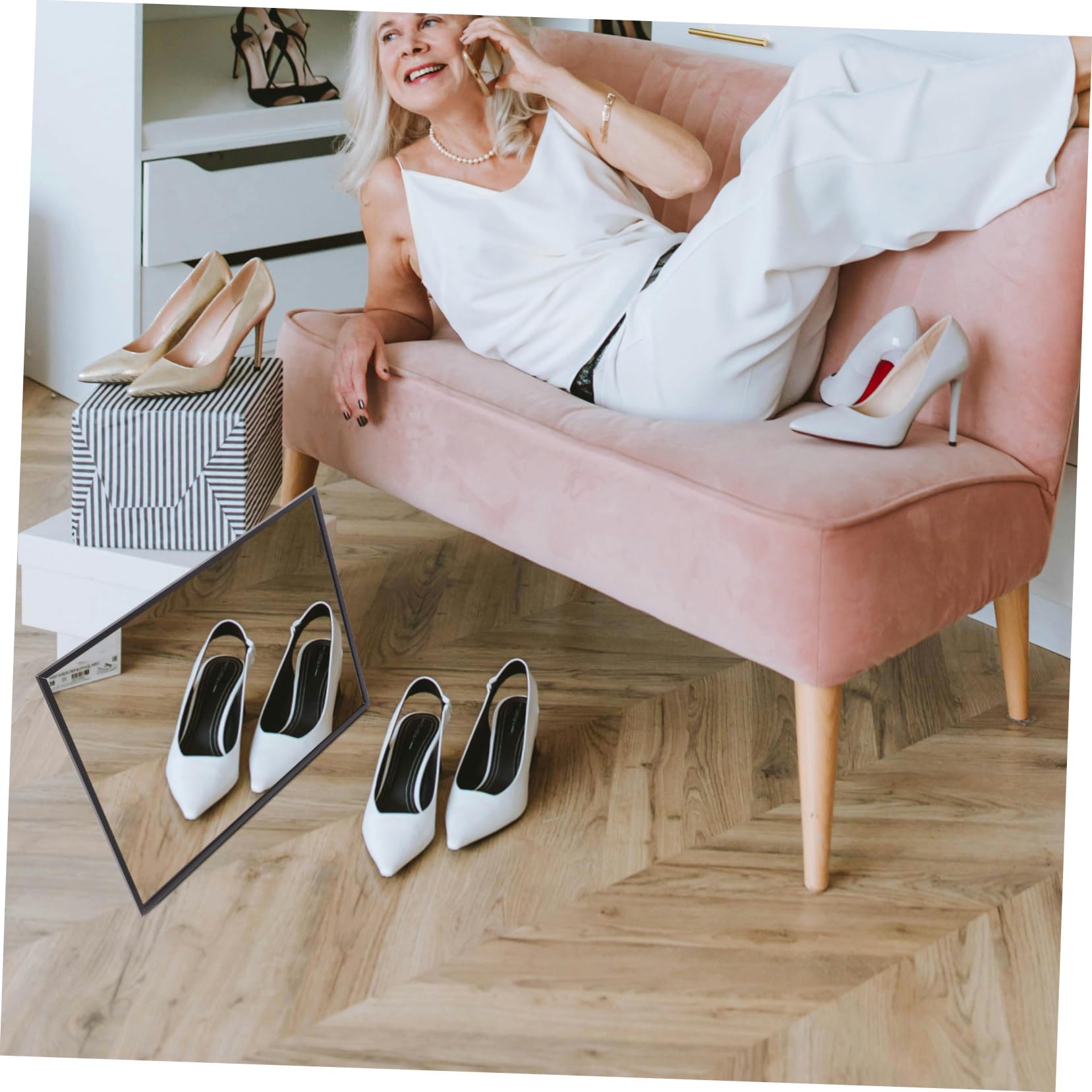 靴フィッティングミラー横長 木製フレーム チーク無垢材 アート