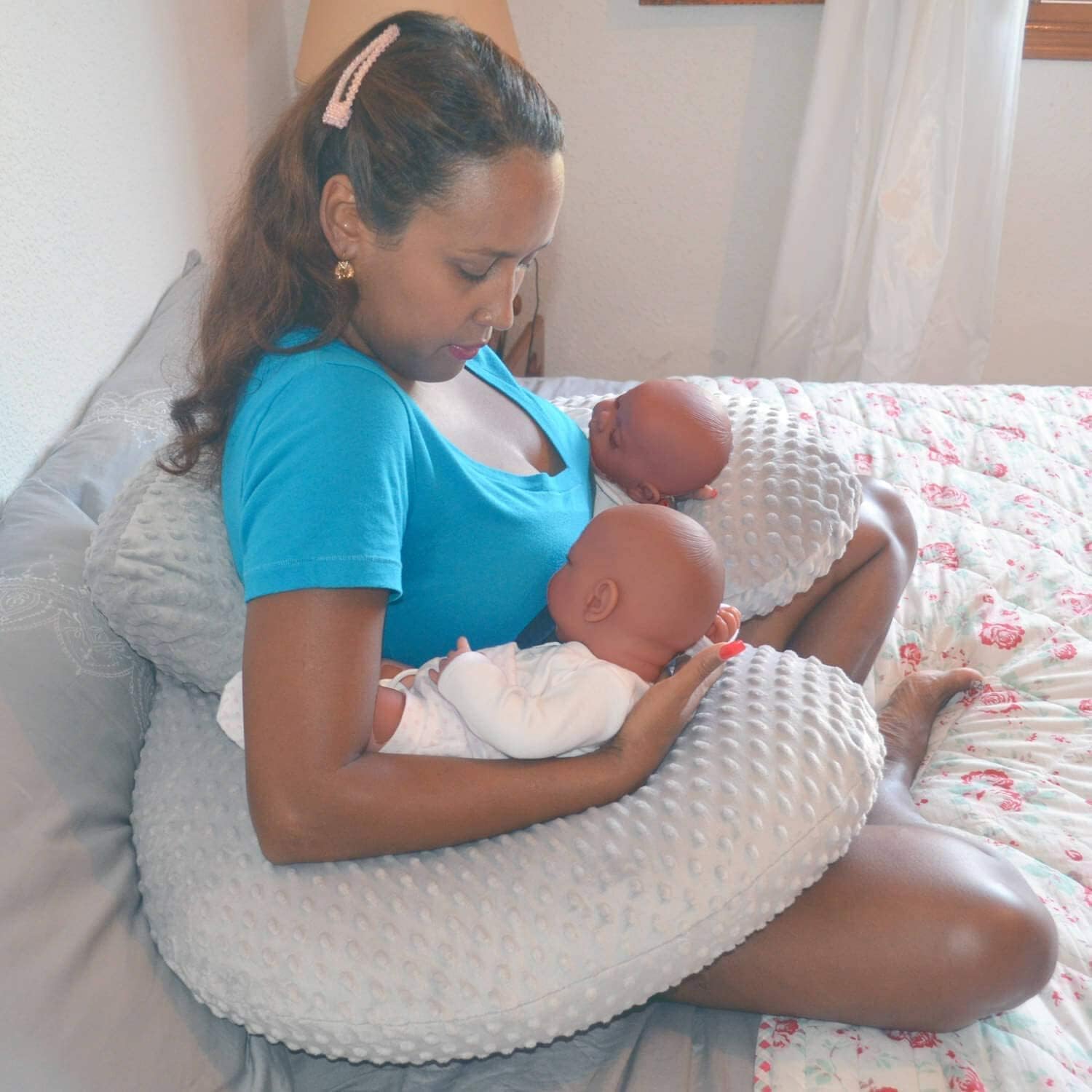 Traumreiter Zwillingskissen Stillkissen XXL Grau für Zwillinge, Stillkissen Zwillinge Zwillingsstillkissen, Nursing Pillow Stillen Kissen groß Twin Pillow, Baby Stillhörnchen mit Anschnallgurt